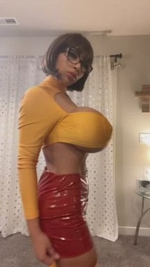 Velma costume for Halloween