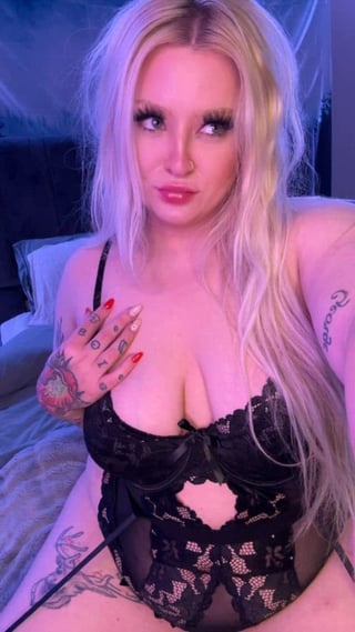 If you stopped to watch my huge boobies let me know